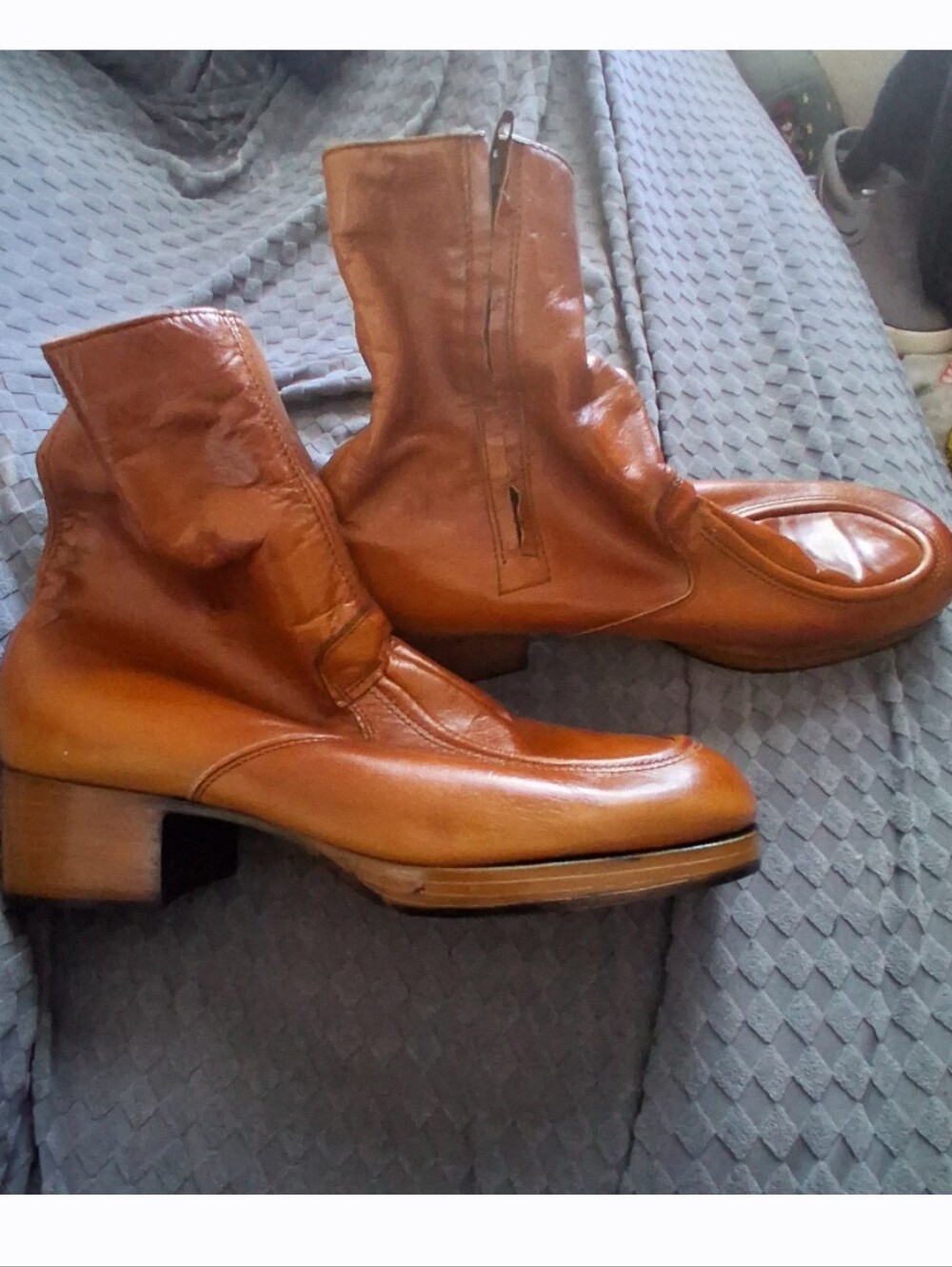 Dexter - Men's VTG 100% Leather Caramel Brown Side Zip Ankle Boots. Size 13M